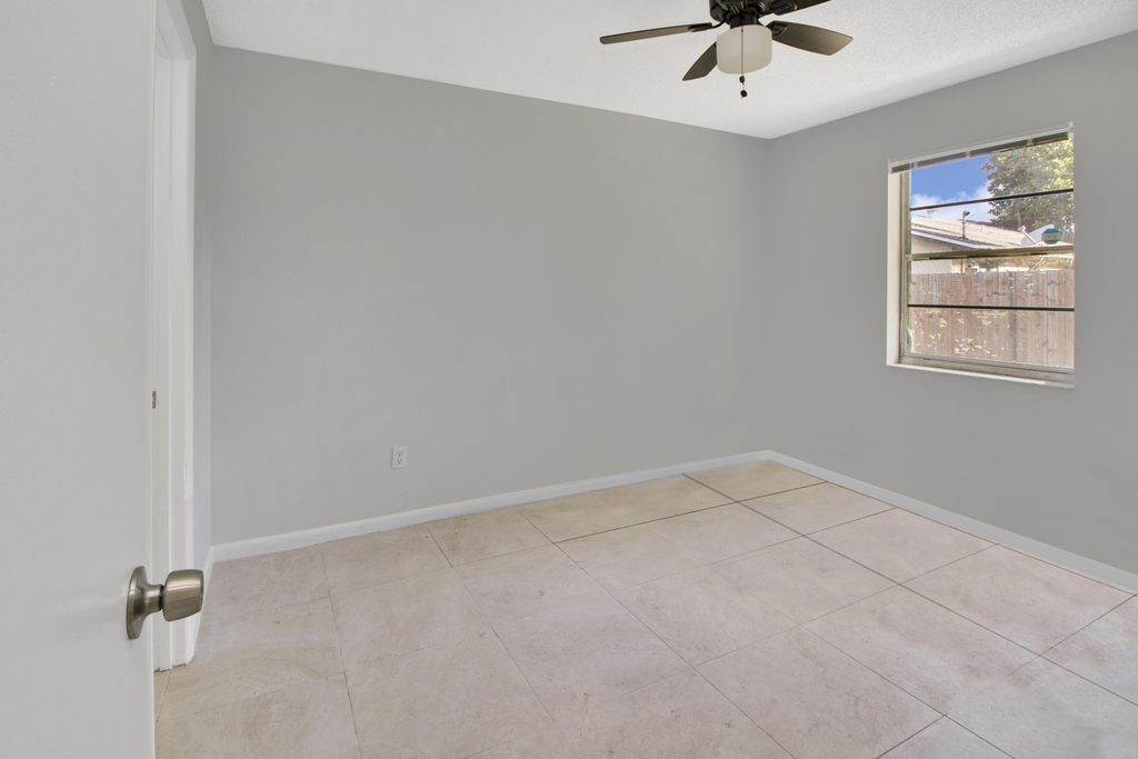 3040 Martin Avenue - Photo 13