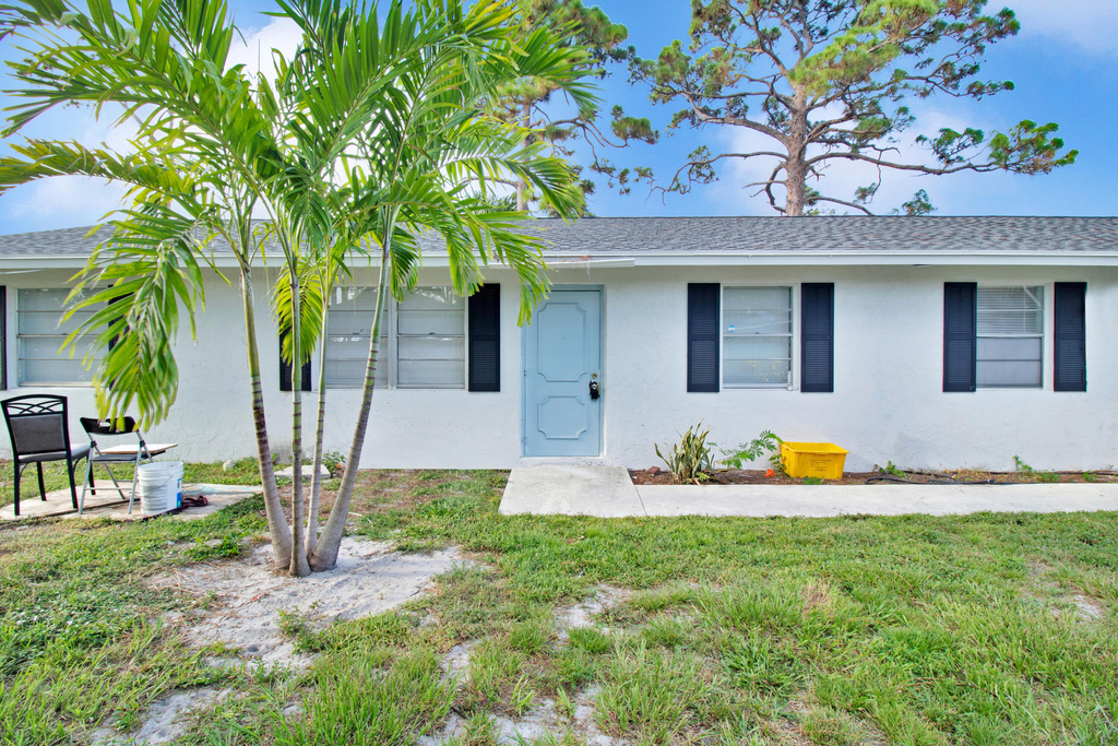 3040 Martin Avenue - Photo 0