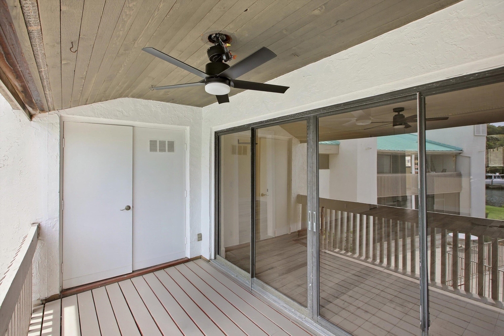 412 Southwind Drive - Photo 15
