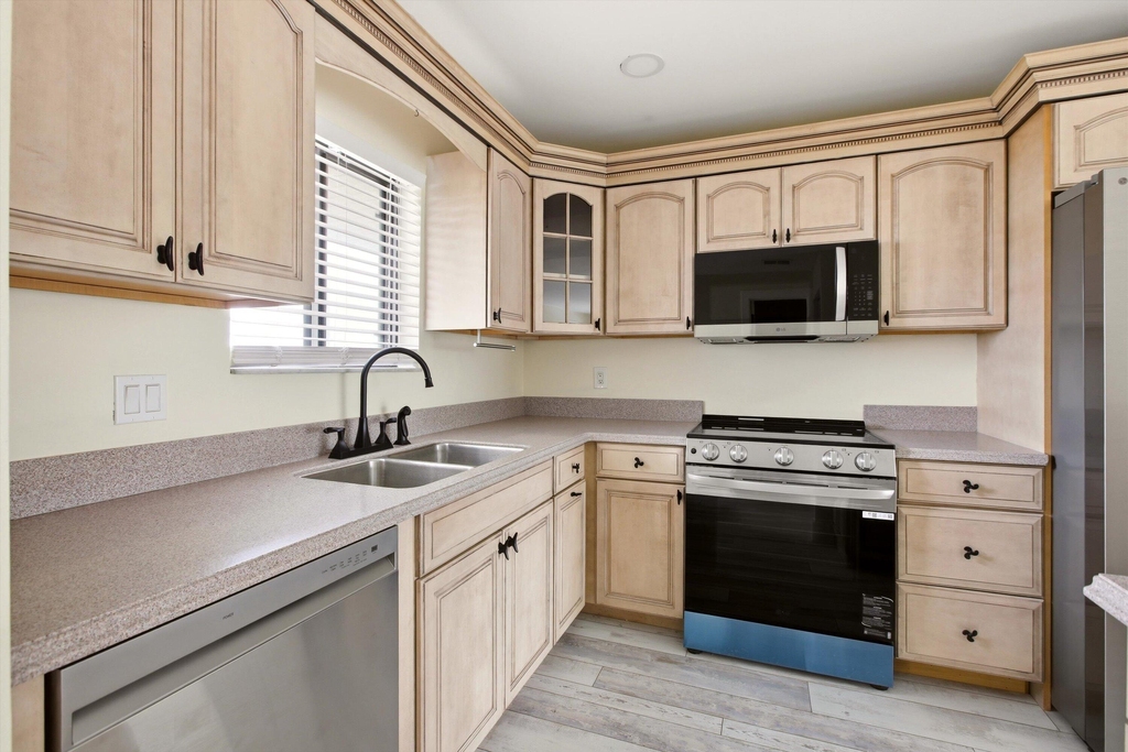 412 Southwind Drive - Photo 4