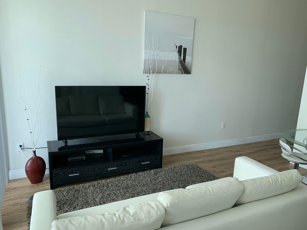 2200 Ne 4th Avenue - Photo 4