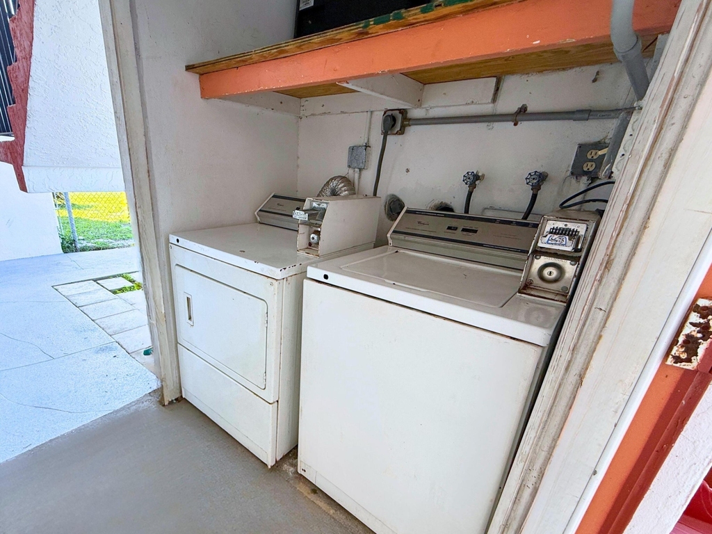 432 Nw 42nd Street - Photo 2