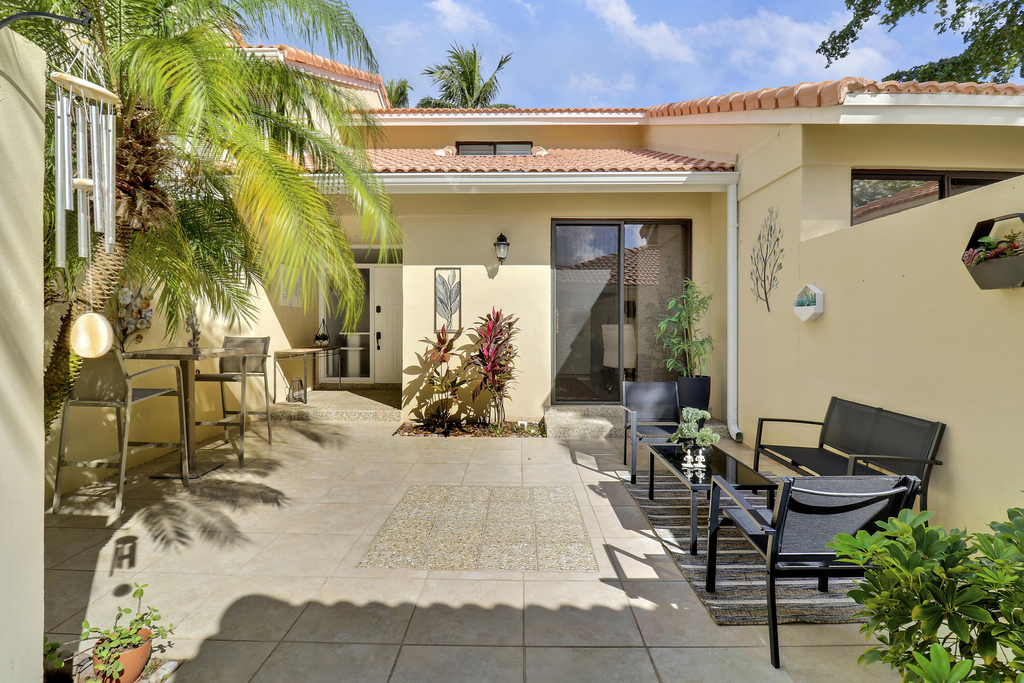 204 Old Meadow Way - Photo 4