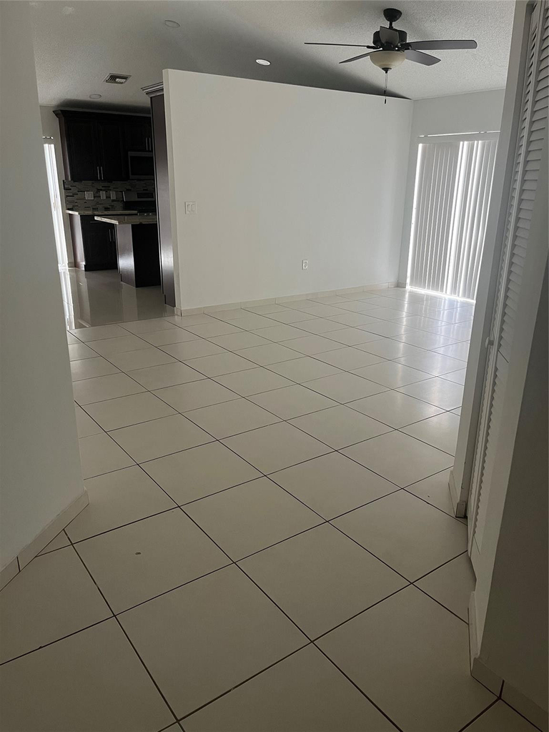 13412 Nw 5th Place - Photo 4