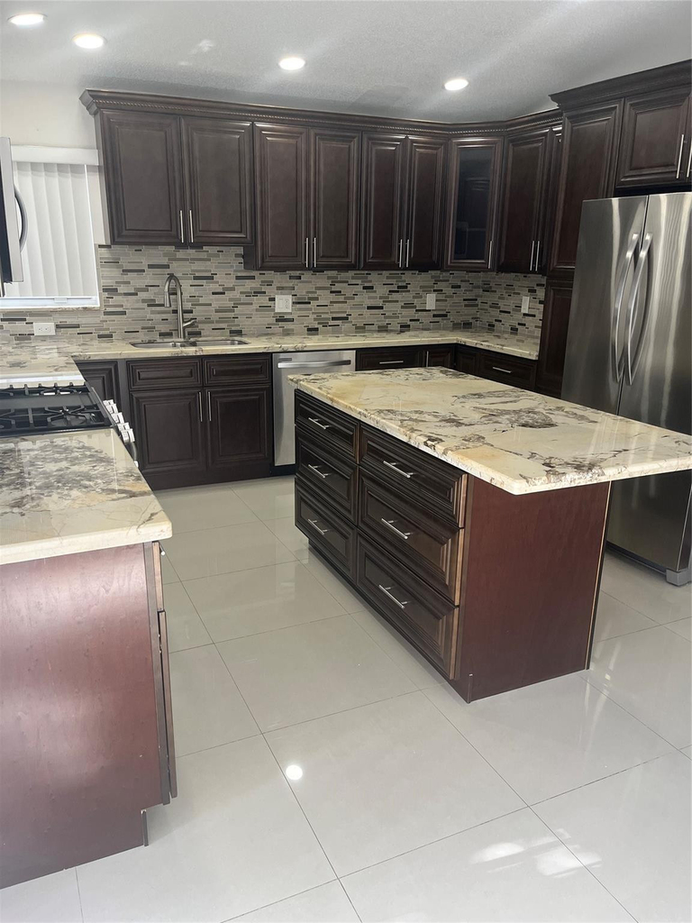 13412 Nw 5th Place - Photo 3