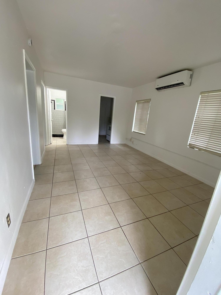 1448 Nw 4th Street - Photo 3