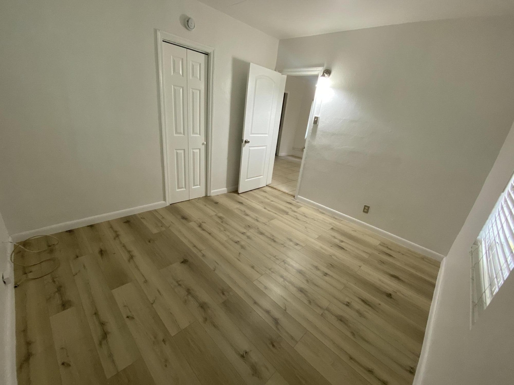 1448 Nw 4th Street - Photo 5