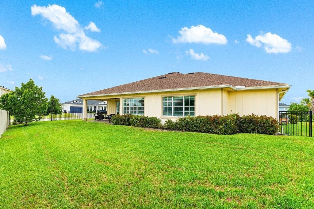 962 Castaway Court - Photo 28