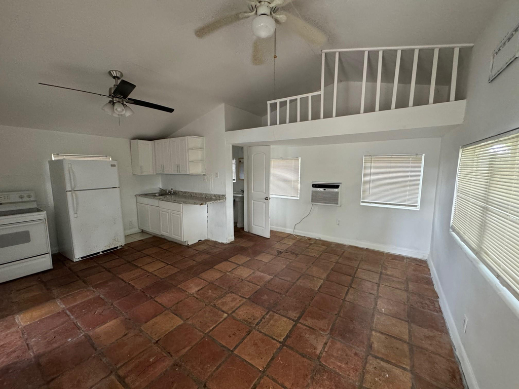 8261 Nw 1st Place - Photo 7