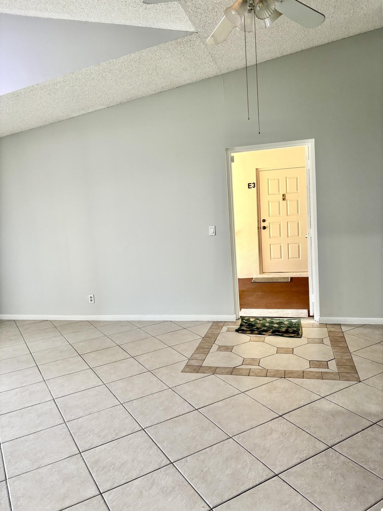 201 Foxtail Drive - Photo 3