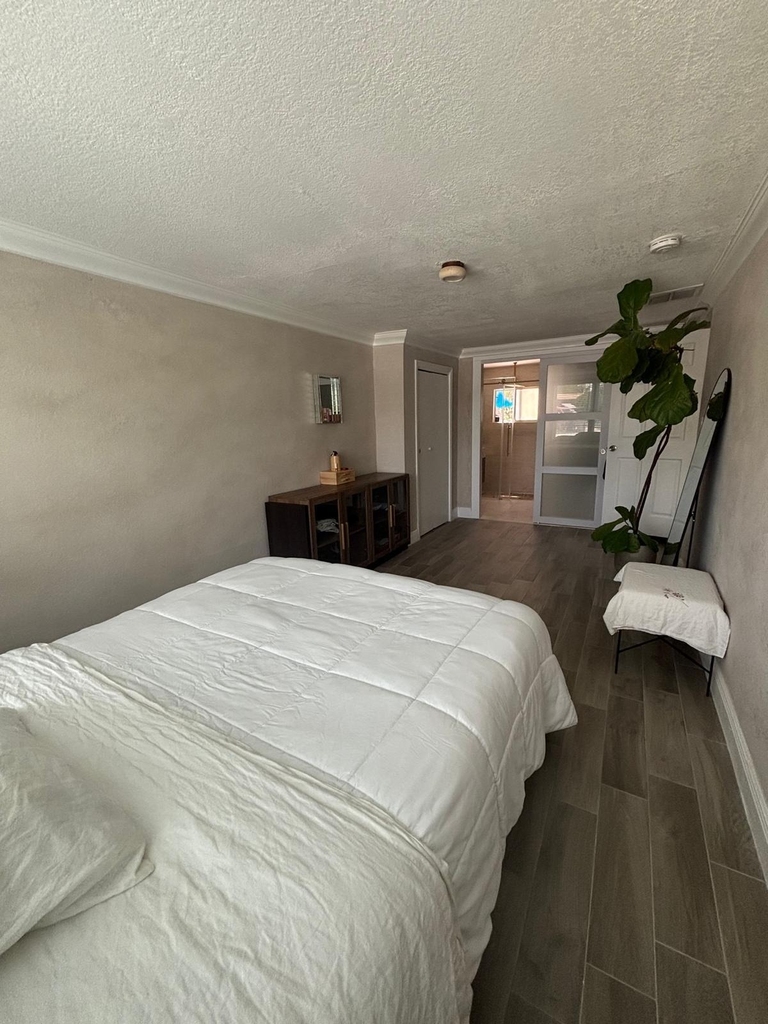 2480 Ne 13th Terrace - Photo 30