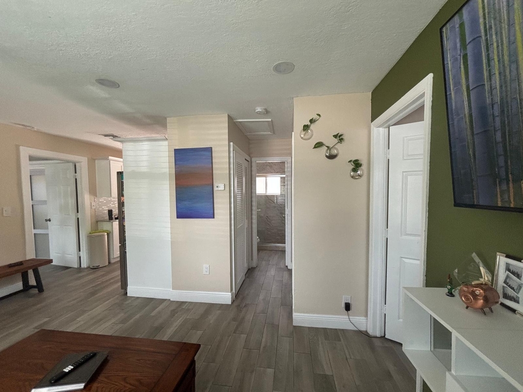 2480 Ne 13th Terrace - Photo 15