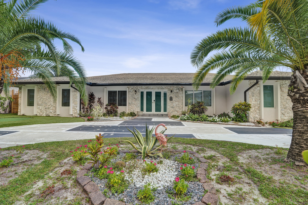 343 Layne Boulevard - Photo 0