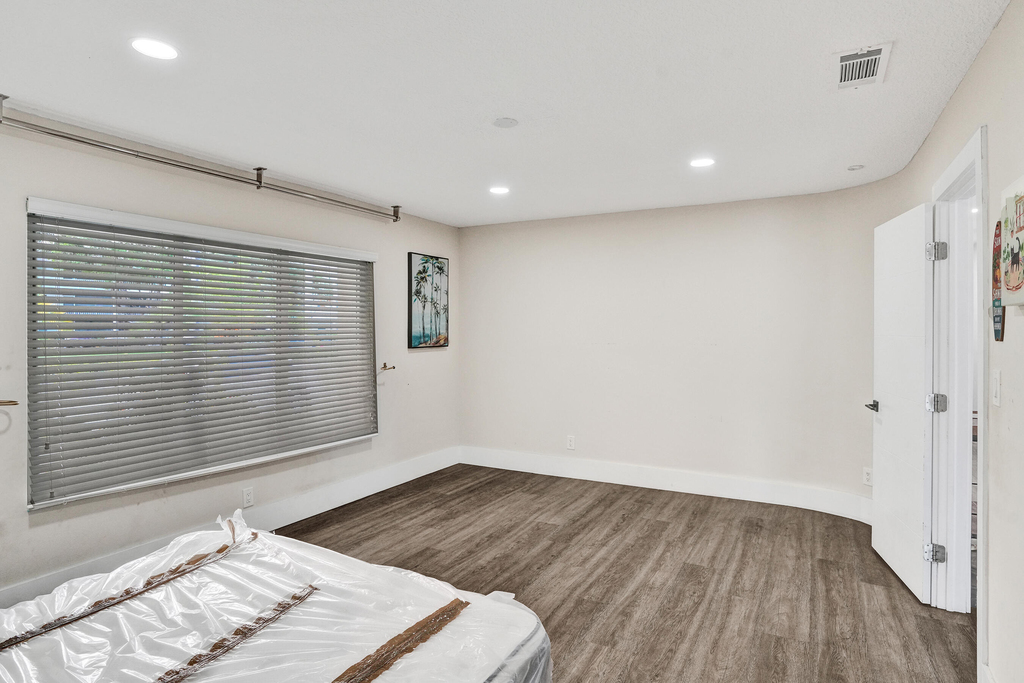 343 Layne Boulevard - Photo 9