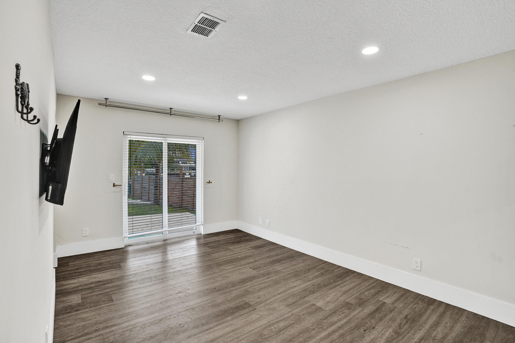 343 Layne Boulevard - Photo 19