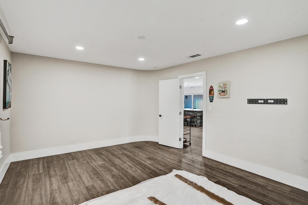 343 Layne Boulevard - Photo 10