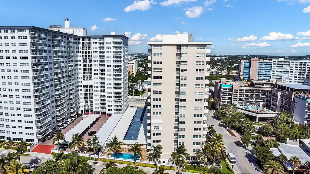 133 N Pompano Beach Boulevard - Photo 30