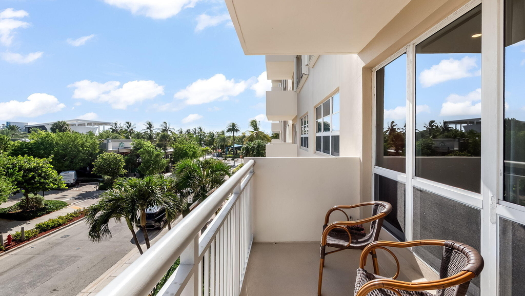 133 N Pompano Beach Boulevard - Photo 13