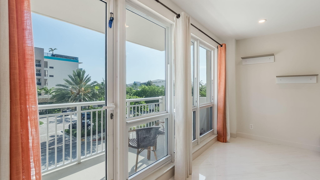 133 N Pompano Beach Boulevard - Photo 11