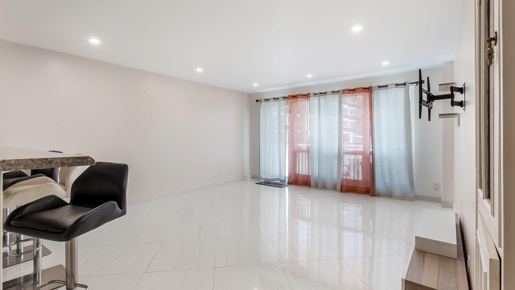 133 N Pompano Beach Boulevard - Photo 5