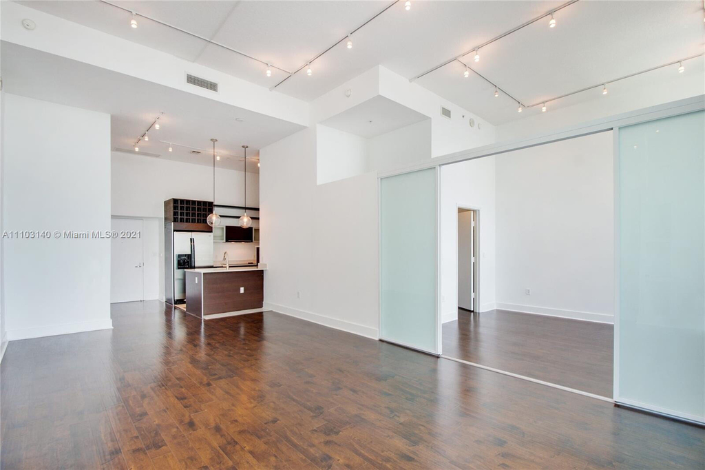 1900 N Bayshore Drive - Photo 3