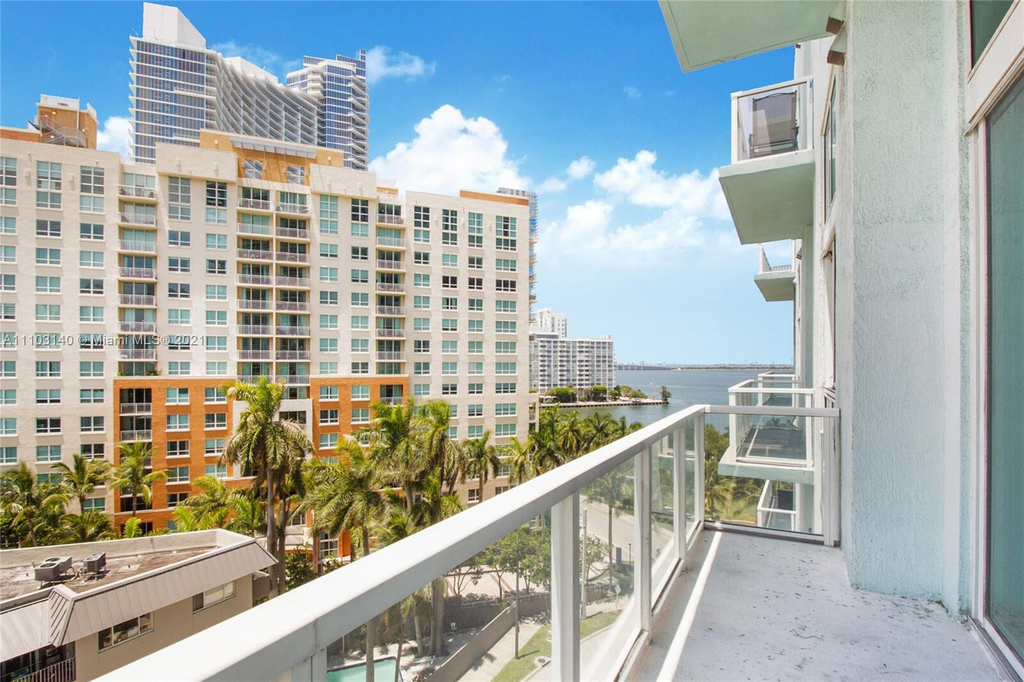 1900 N Bayshore Drive - Photo 8