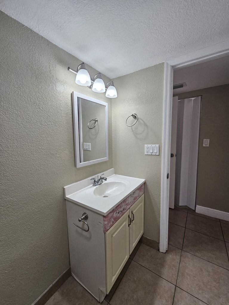 4324 Nw 9th Avenue - Photo 18