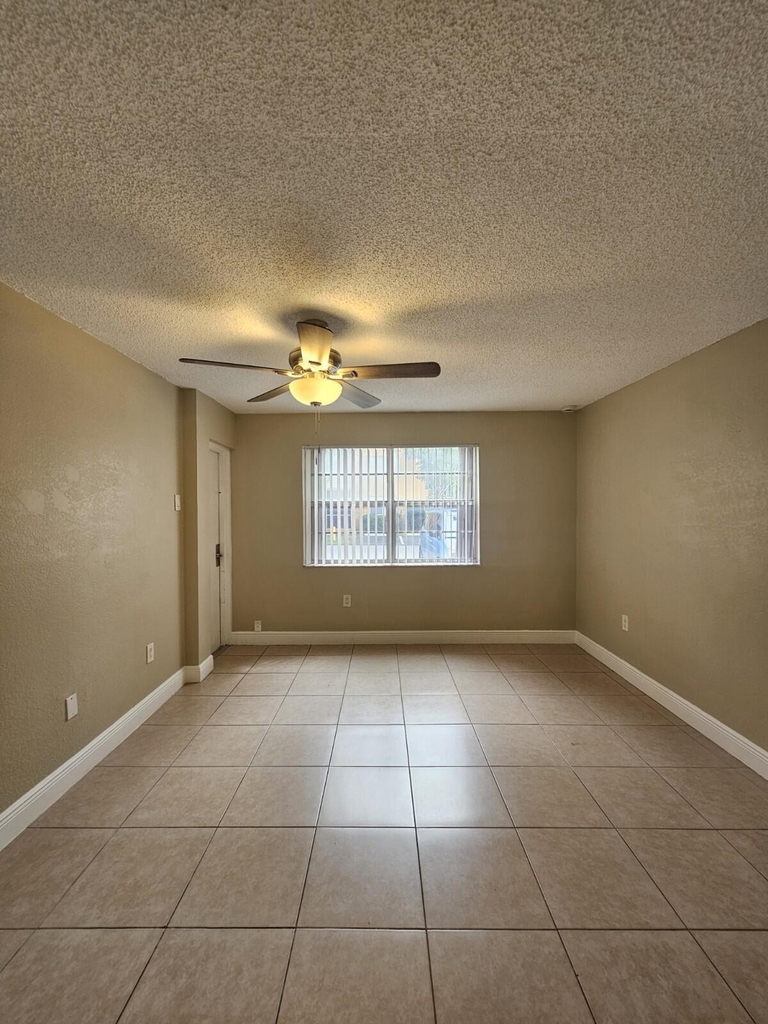 4324 Nw 9th Avenue - Photo 13