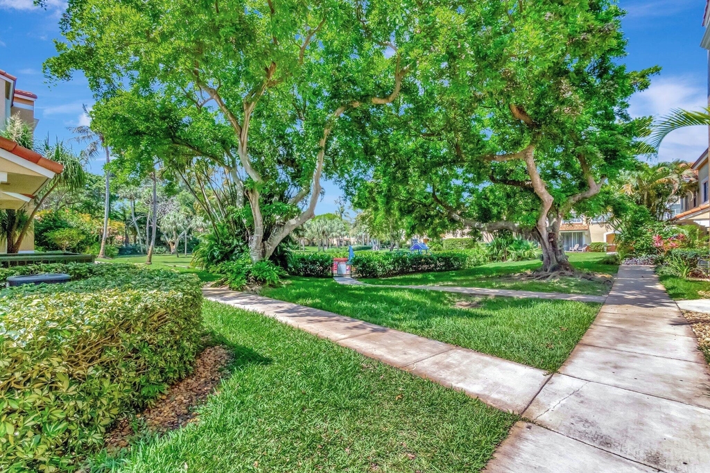 107 Yacht Club Way - Photo 40