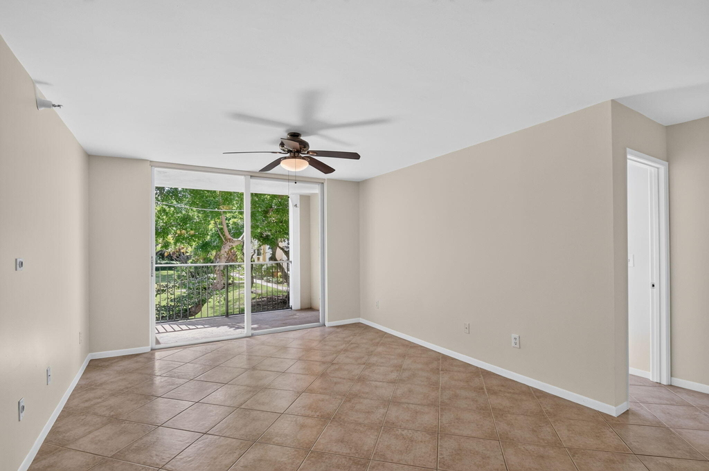 107 Yacht Club Way - Photo 10