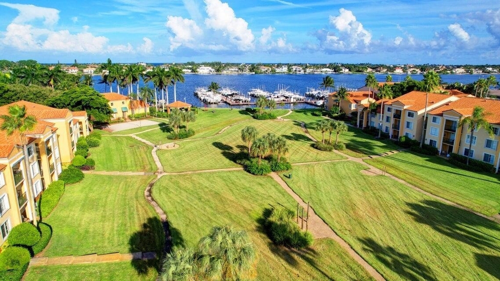 107 Yacht Club Way - Photo 44