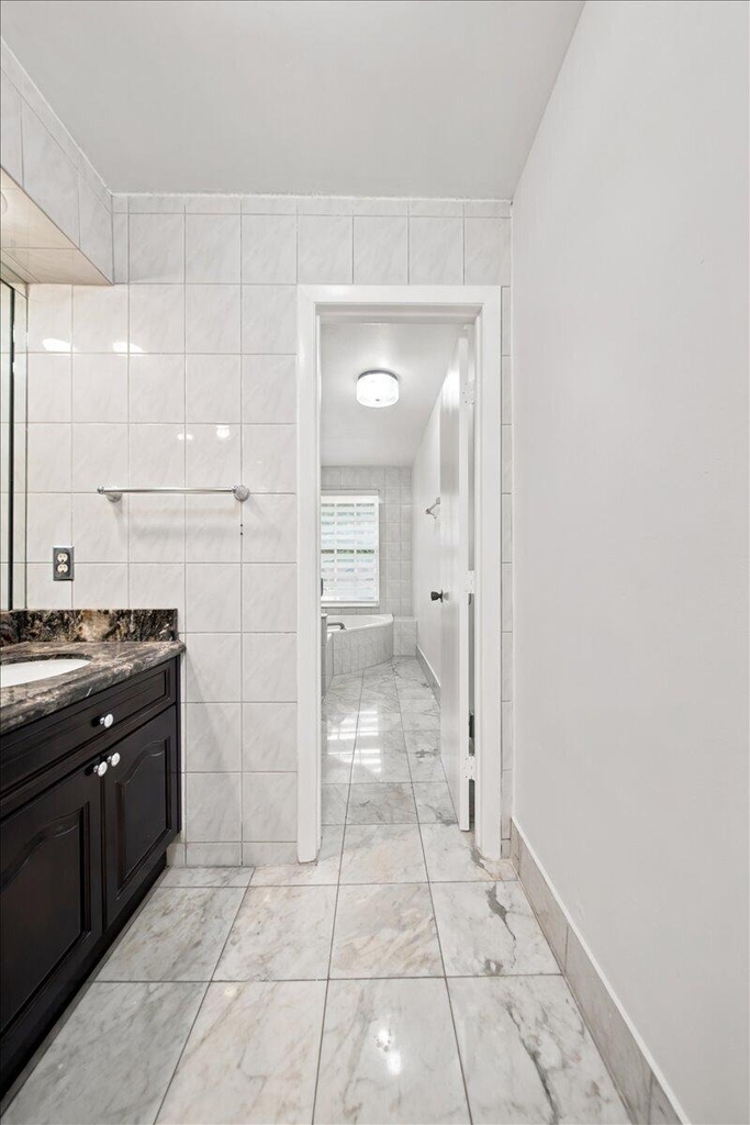 20009 Nw 66th Place - Photo 18