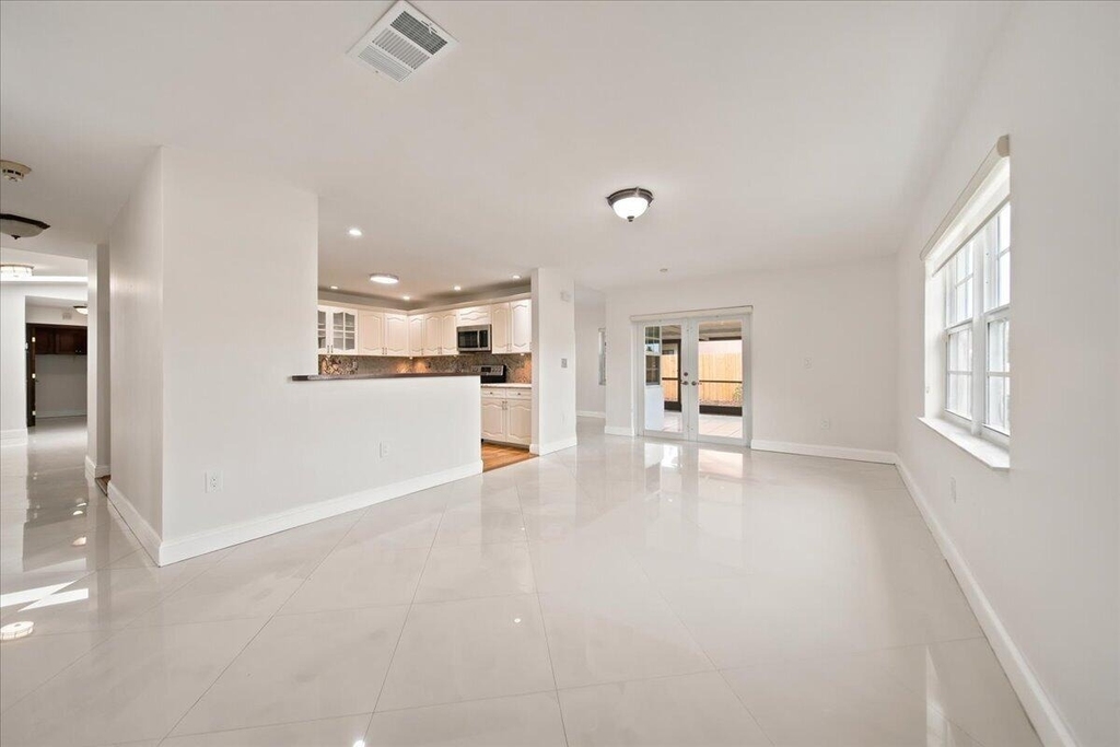 20009 Nw 66th Place - Photo 10