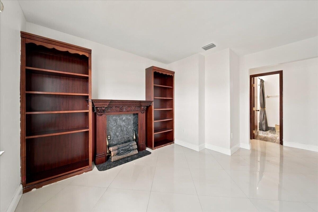 20009 Nw 66th Place - Photo 23
