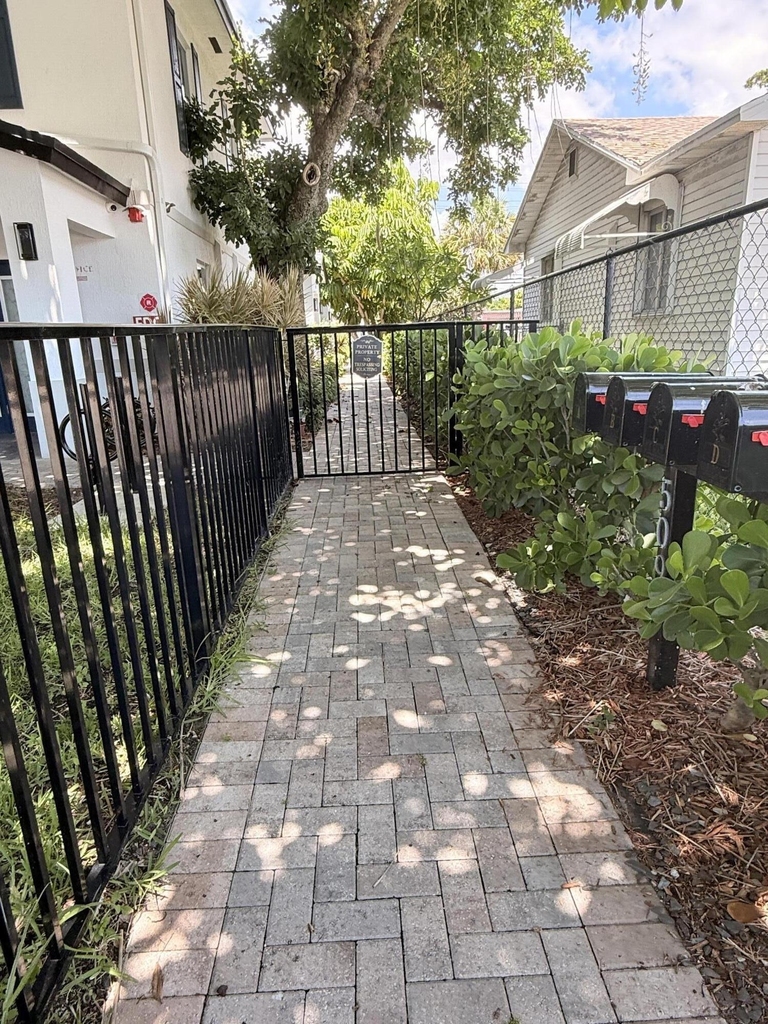 509 N H Street - Photo 19