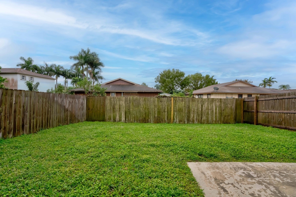 4698 Arthur Street - Photo 2