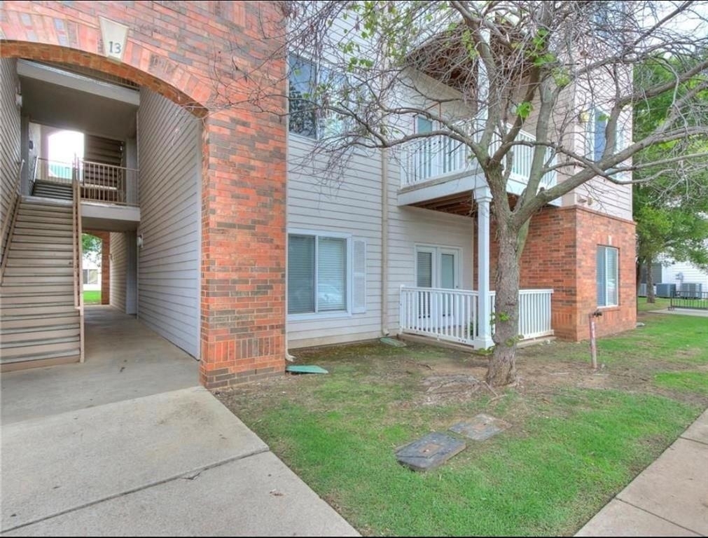 2200 Classen Boulevard - Photo 0