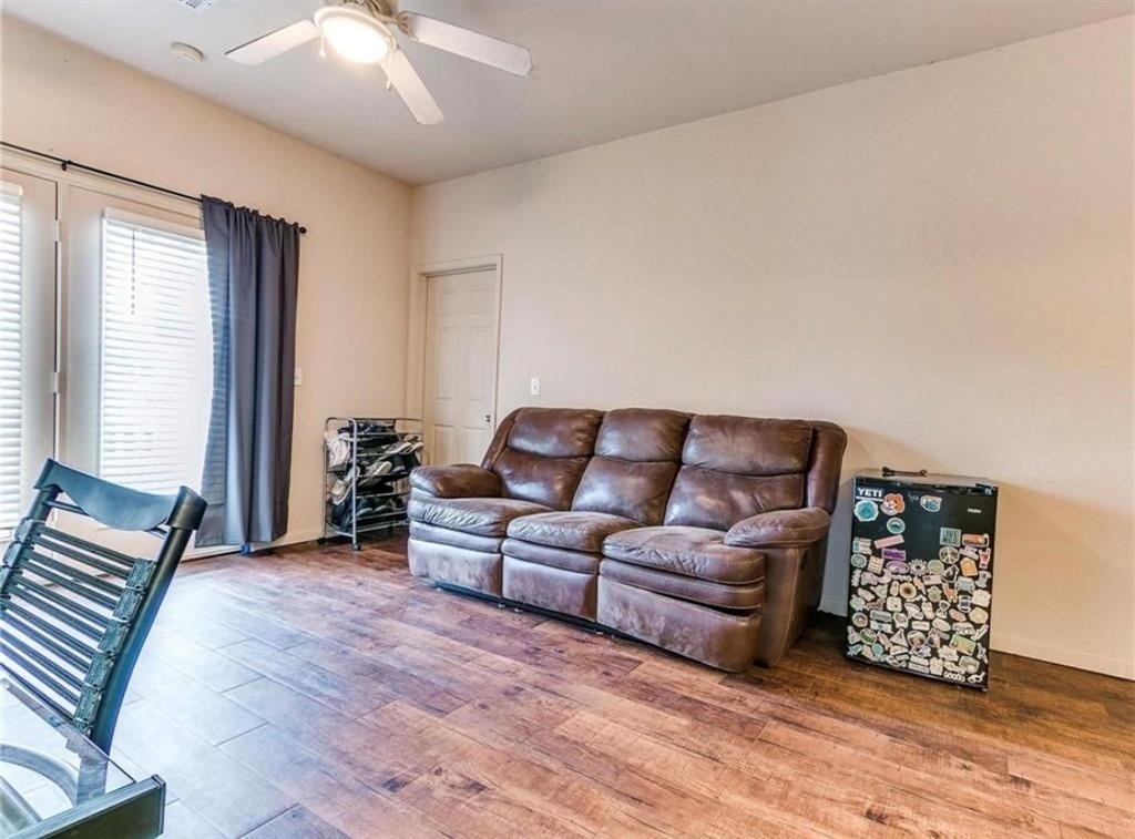 2200 Classen Boulevard - Photo 2