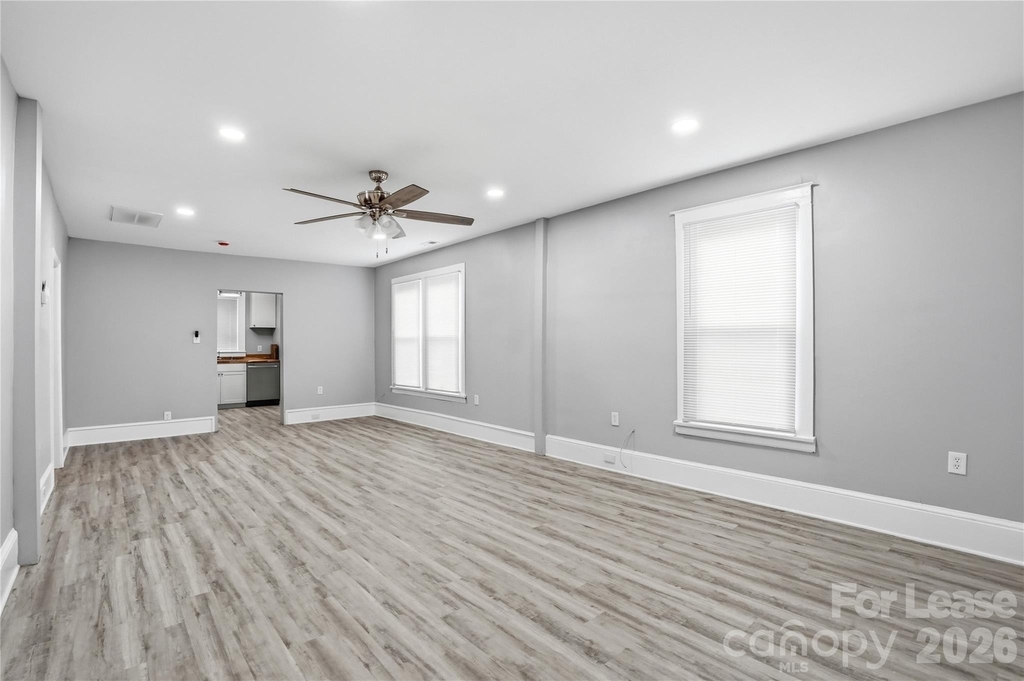 2225 Tate Street - Photo 4