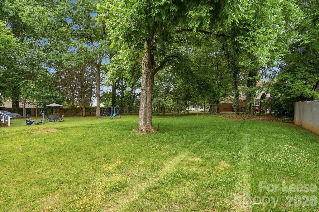 2225 Tate Street - Photo 30
