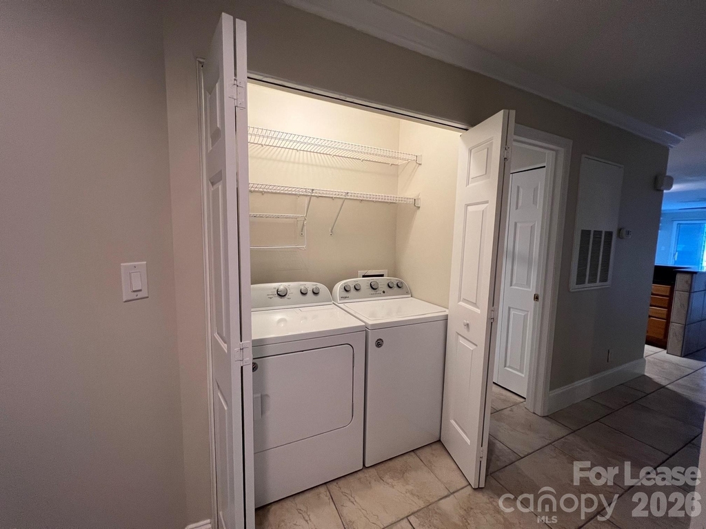 18733 Vineyard Point Lane - Photo 2