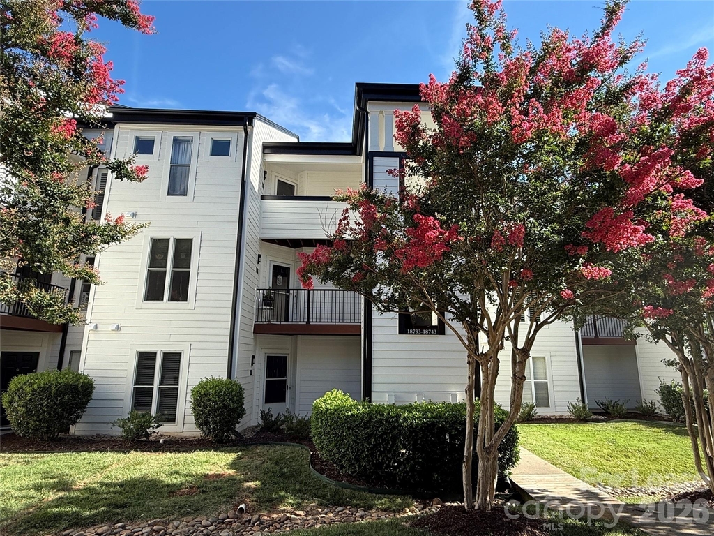 18733 Vineyard Point Lane - Photo 22