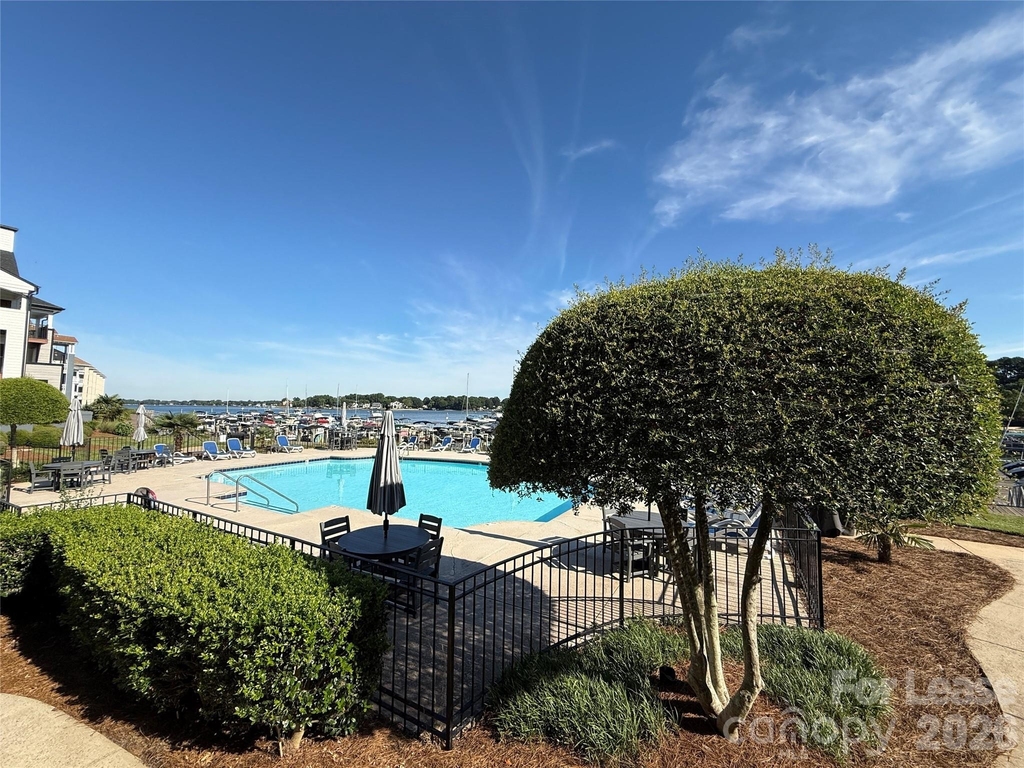 18733 Vineyard Point Lane - Photo 21