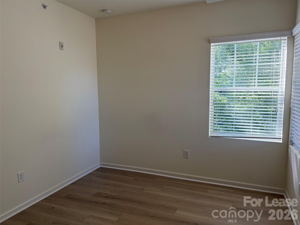 17905 Delmas Drive - Photo 8