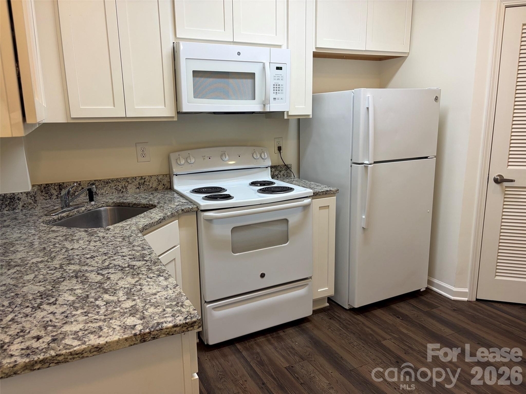 17905 Delmas Drive - Photo 1