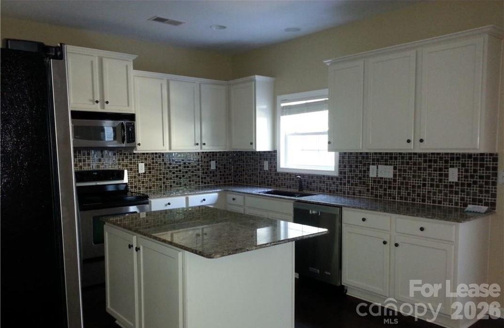 1572 Duckhorn Street Nw - Photo 8