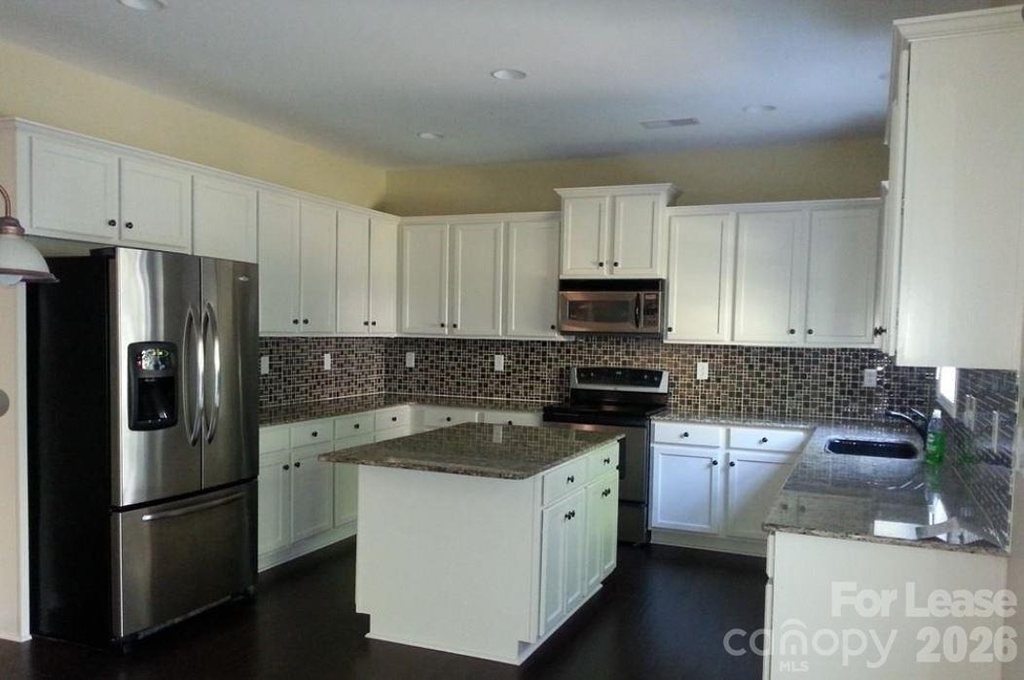 1572 Duckhorn Street Nw - Photo 7