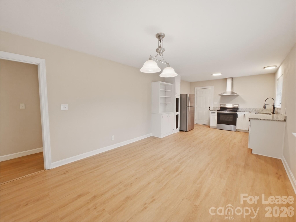 765 8th Avenue Drive Se - Photo 5