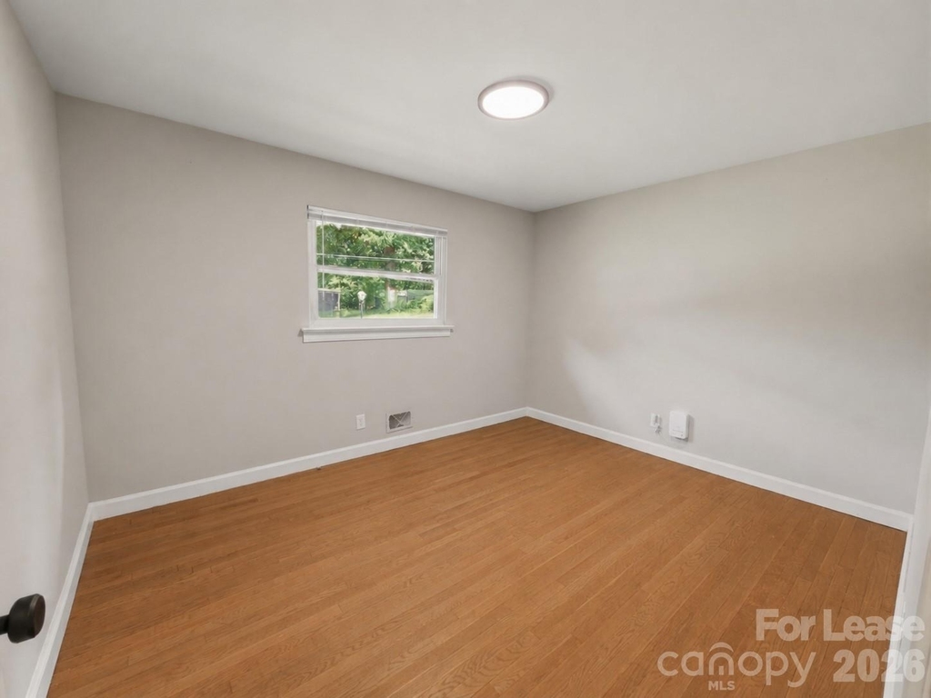 765 8th Avenue Drive Se - Photo 16