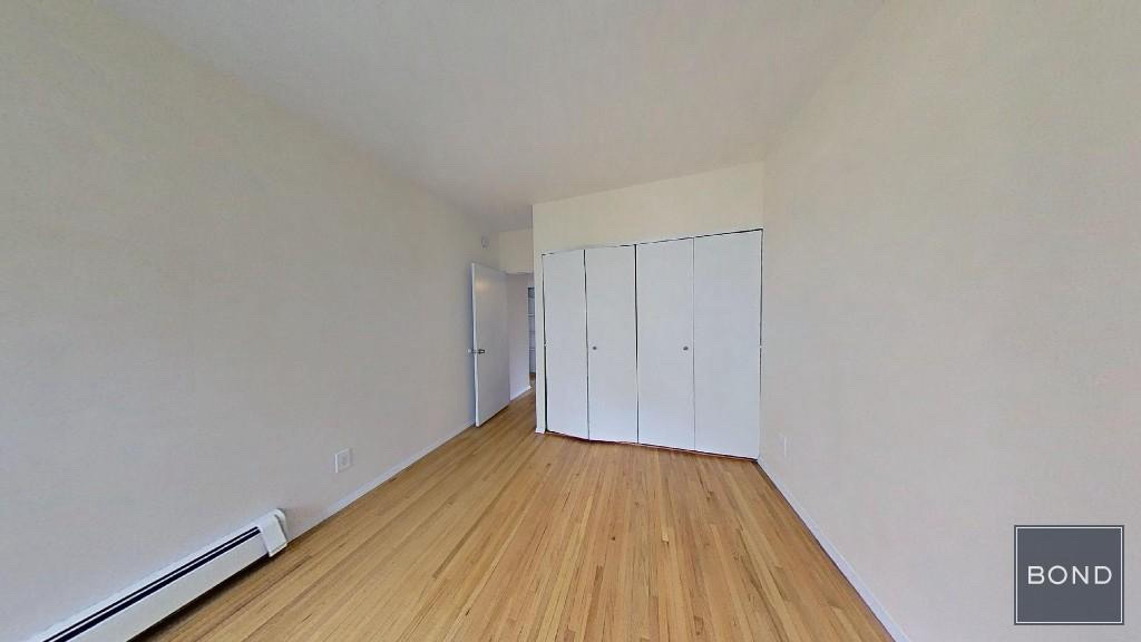 365 West 52nd Street - Photo 4